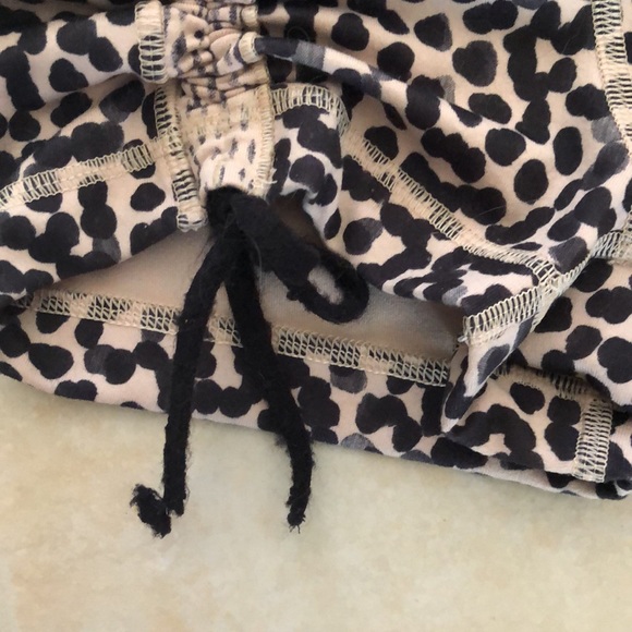 Lululemon Liberty Short 4 - Picture 3 of 3